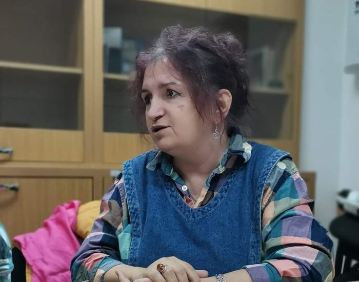 Între tăgadă și visare poetică